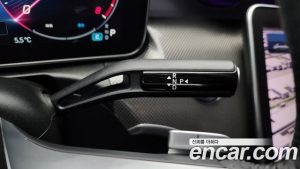 Mercedes-Benz C-Class C300 4MATIC AMG Line 2024 года из Южной Кореи