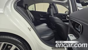 Mercedes-Benz E-Class E220d 4MATIC Exclusive 2025 года из Южной Кореи
