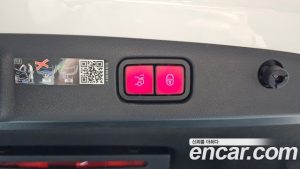 Mercedes-Benz E-Class E220d 4MATIC Exclusive 2025 года из Южной Кореи