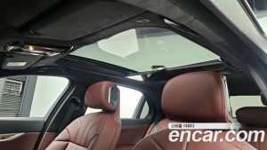 BMW 7-Series 740i sDrive M Sport 2023 года из Южной Кореи