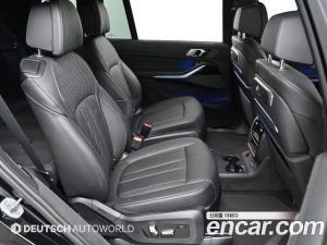 BMW X7 xDrive 40i M Sport 6 2024 года из Южной Кореи