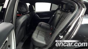 BMW 5-Series 520i M Sport 2025 года из Южной Кореи