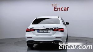 Mercedes-Benz E-Class E250 AMG Line 2023 года из Южной Кореи