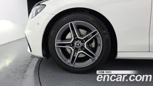Mercedes-Benz E-Class E250 AMG Line 2023 года из Южной Кореи