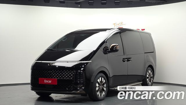 Hyundai Staria L3.5 Lounge 9-Seater 2024 года из Кореи