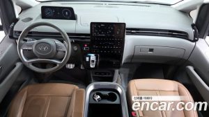 Hyundai Staria L3.5 Lounge 9-Seater 2024 года из Южной Кореи