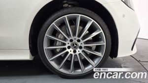 Mercedes-Benz E-Class E450 4MATIC Cabriolet 2023 года из Южной Кореи