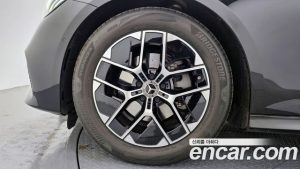 Mercedes-Benz E-Class E200 Avantgarde 2025 года из Южной Кореи