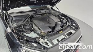 Mercedes-Benz E-Class E200 Avantgarde 2025 года из Южной Кореи