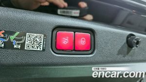 Mercedes-Benz E-Class E200 Avantgarde 2025 года из Южной Кореи