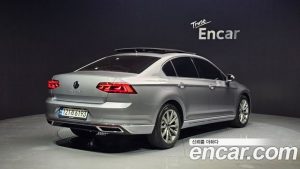 Volkswagen Passat 2.0 TDI Prestige 2022 года из Южной Кореи