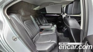 Volkswagen Passat 2.0 TDI Prestige 2022 года из Южной Кореи