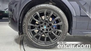 BMW X6 xDrive40i M Sport 2025 года из Южной Кореи