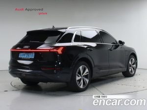 Audi Q8 e-tron 55 4WD 2024 года из Южной Кореи