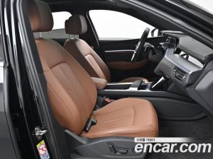 Audi Q8 e-tron 55 4WD 2024 года из Южной Кореи