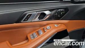 BMW X7 xDrive 40i M Sport 7-Seater 2024 года из Южной Кореи