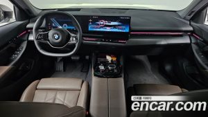BMW 5-Series 520i 2024 года из Южной Кореи