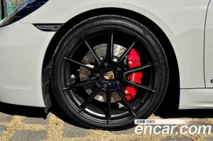 Porsche 718 4.0 GTS 2023 года из Южной Кореи