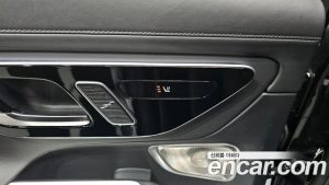 Mercedes-Benz GLC-Class GLC300 4MATIC Avantgarde 2025 года из Южной Кореи