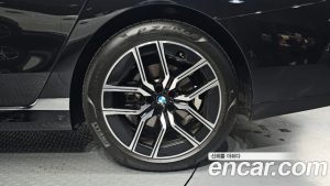 BMW 7-Series 740i sDrive M Sport 2023 года из Южной Кореи