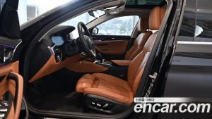 BMW 5-Series 520i Luxury 2023 года из Южной Кореи