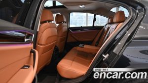 BMW 5-Series 520i Luxury 2023 года из Южной Кореи
