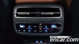Genesis GV70 2.5T Бензин AWD 2025 года из Южной Кореи