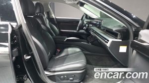 Hyundai Grandeur Exclusive 2024 года из Южной Кореи