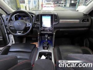 Renault-KoreaSamsung QM6 2.0 GDe Premiere 2WD 2023 года из Южной Кореи