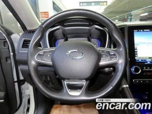 Renault-KoreaSamsung QM6 2.0 GDe Premiere 2WD 2023 года из Южной Кореи
