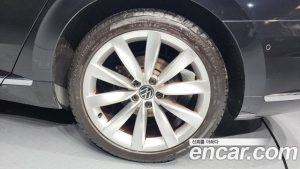 Volkswagen Arteon 2.0 TDI Prestige 2023 года из Южной Кореи