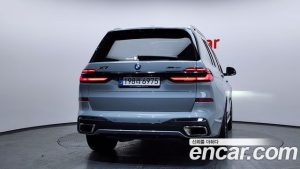 BMW X7 xDrive 40i M Sport 6 2024 года из Южной Кореи