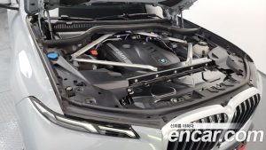 BMW X7 xDrive 40i M Sport 6 2024 года из Южной Кореи