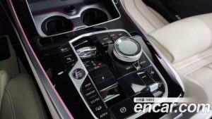 BMW X7 xDrive 40i M Sport 6 2024 года из Южной Кореи