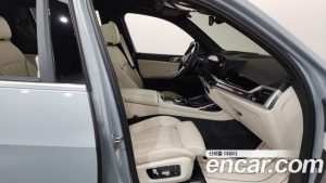 BMW X7 xDrive 40i M Sport 6 2024 года из Южной Кореи