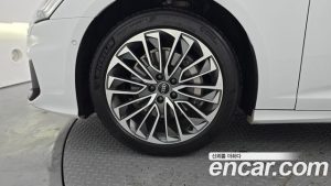 Audi A6 45 TFSI 4WD Premium 2025 года из Южной Кореи