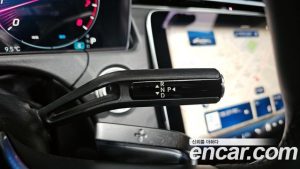 Mercedes-Benz E-Class E200 Avantgarde 2025 года из Южной Кореи