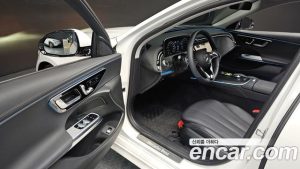 Mercedes-Benz E-Class E200 Avantgarde 2025 года из Южной Кореи