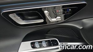 Mercedes-Benz E-Class E200 Avantgarde 2025 года из Южной Кореи