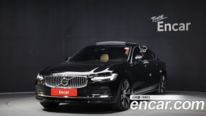 Volvo S90 B6 AWD ULTIMATE Bright 2023 года из Южной Кореи