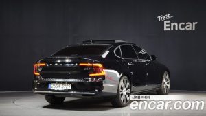 Volvo S90 B6 AWD ULTIMATE Bright 2023 года из Южной Кореи