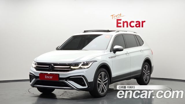 Volkswagen Tiguan 2.0 TSI Prestige 2024 года из Кореи