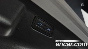 Hyundai Staria 4WD Lounge 9-Seater 2025 года из Южной Кореи