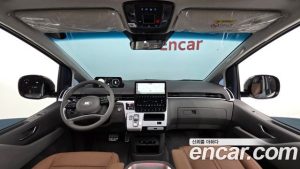 Hyundai Staria 4WD Lounge 9-Seater 2025 года из Южной Кореи