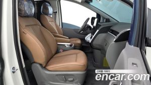 Hyundai Staria 4WD Lounge 9-Seater 2025 года из Южной Кореи