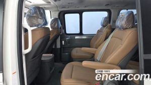 Hyundai Staria 4WD Lounge 9-Seater 2025 года из Южной Кореи