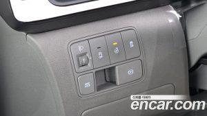 Hyundai Staria 4WD Lounge 9-Seater 2025 года из Южной Кореи