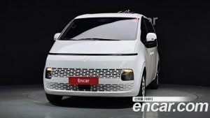 Hyundai Staria L3.5 Wagon 5 2025 года из Южной Кореи