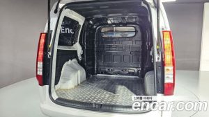 Hyundai Staria L3.5 Wagon 5 2025 года из Южной Кореи