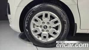Hyundai Staria L3.5 Wagon 5 2025 года из Южной Кореи